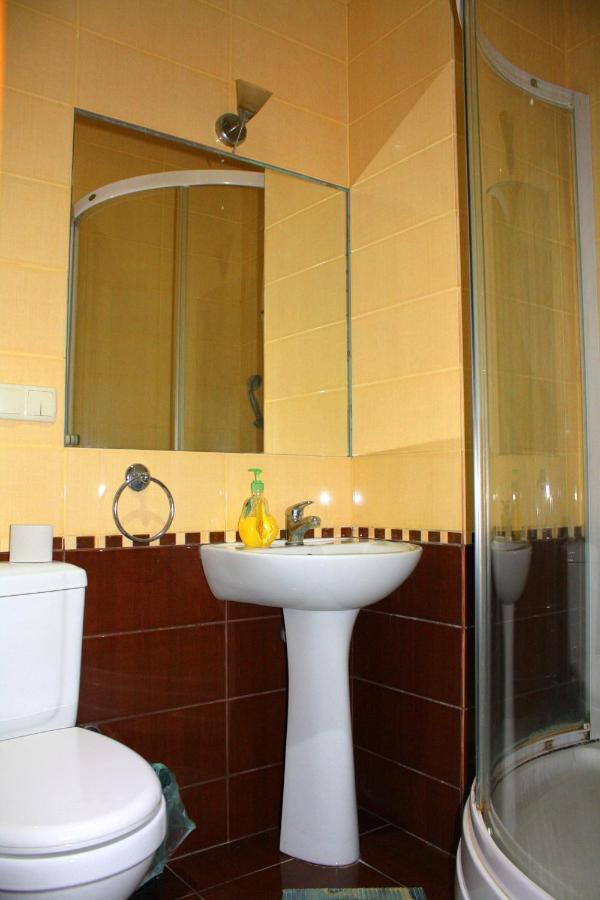 Комната Гостиничного Типа, Алчевских 24 Kharkiv Extérieur photo